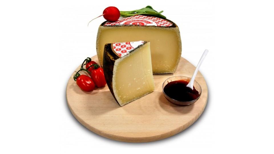 Pecorino sardo crosta fiorita