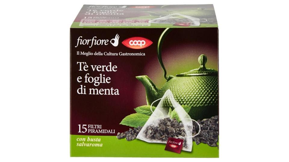 Tè Verde E Foglie Di Menta