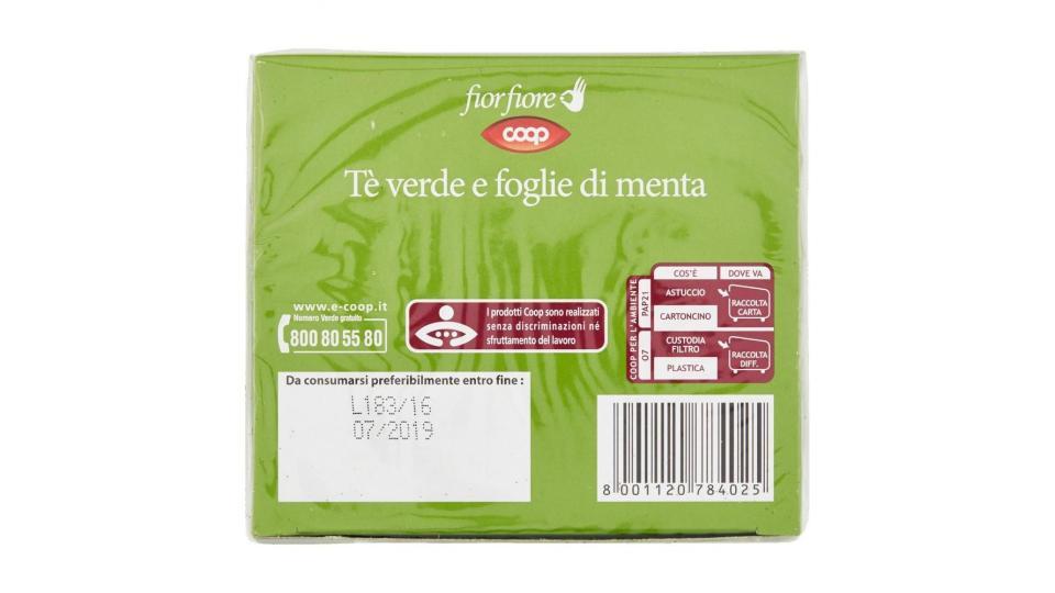 Tè Verde E Foglie Di Menta