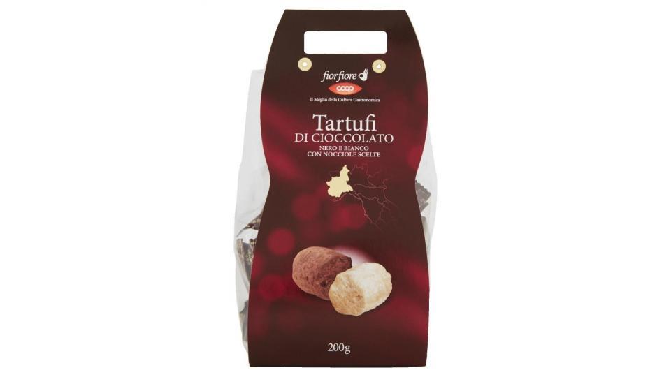 Tartufi Di Cioccolato Nero E Bianco Con Nocciole Scelte