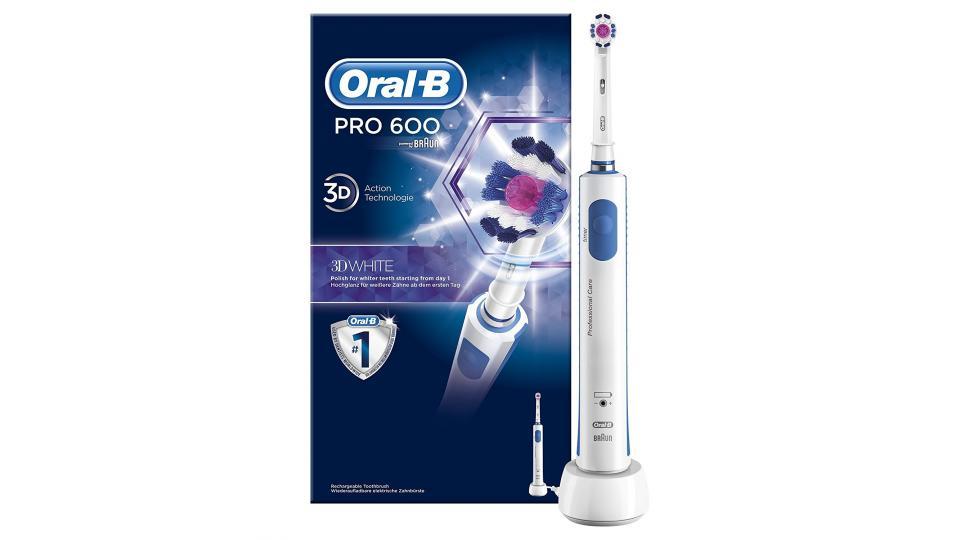 Oral-B Pro 600 3D White Spazzolino Elettrico