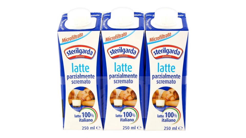 Latte Parzialmente Scremato Microfiltrato Uht a Lunga Conservazione 3 x 250 Ml