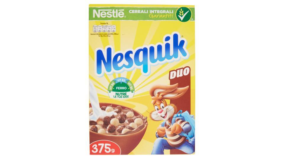 NESQUIK DUO Palline di cereali al cioccolato e palline ricoperte di cioccolato bianco