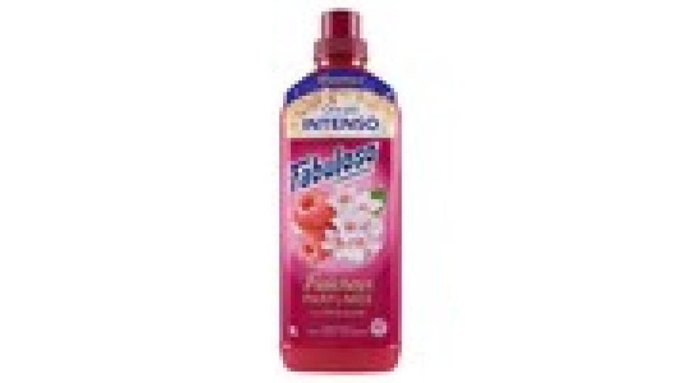 Fabuloso Aroma Sensations Con oli Essenziali di Frutti Rossi e Gelsomino Ammorbidente Concentrato