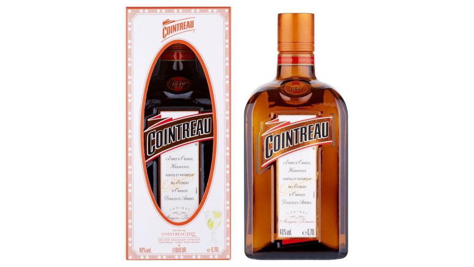 Cointreau Fizz