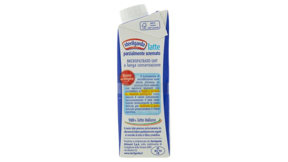 Latte Parzialmente Scremato Microfiltrato Uht a Lunga Conservazione 3 x 250 Ml
