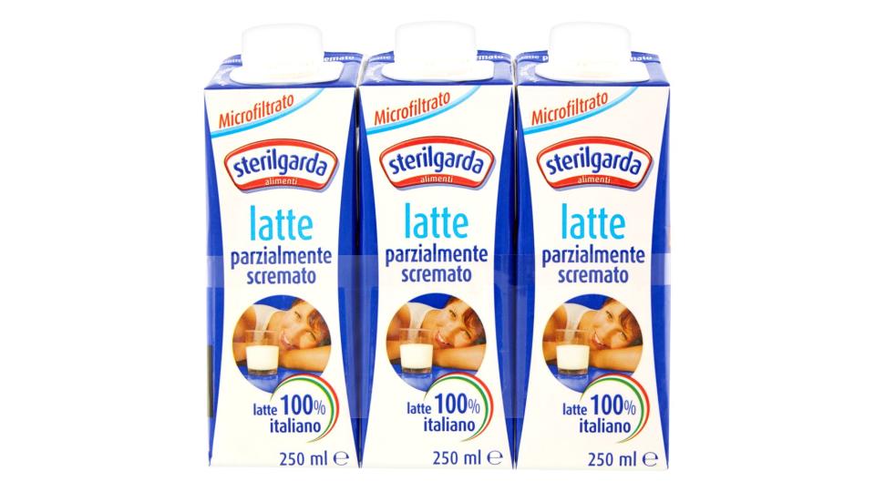 Latte Parzialmente Scremato Microfiltrato Uht a Lunga Conservazione 3 x 250 Ml